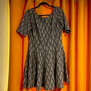 Cute black and white mid sleeve mini dress, 30 dollars